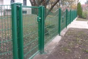Ukrasna panelna ograda sa R - FIT stubovima Vektor Nis